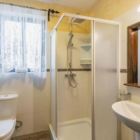 Semesterbostad Ghajn Damma *