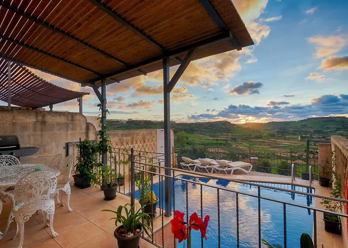 Сasa de vacaciones Ghajn Damma *